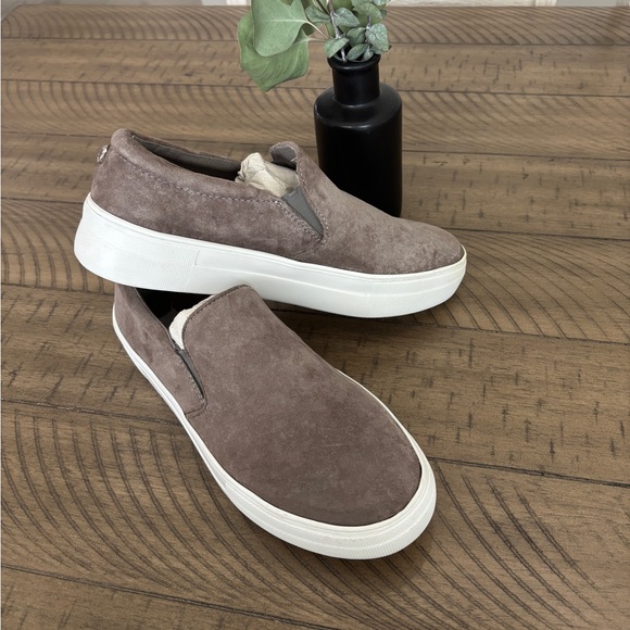 Steve Madden sneakers - Picture 1 of 7